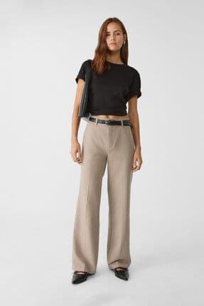 Kemerli ve dökümlü straight fit kumaş pantolon
