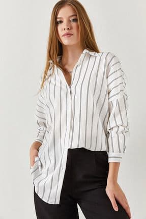 Kadın Beyaz İnce Çizgili Oversize Uzun Basic Gömlek ARM-22Y001185