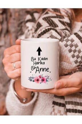 Da&te Baskı Bu Kadın Harika Bir Anne Hediye Beyaz Kupa Bardak