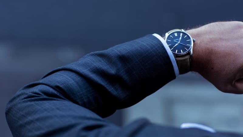 راهنمای جامع انتخاب ساعت مردانه مناسب استایل شما